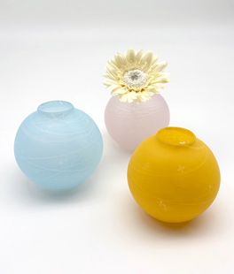 三瓶茜作品